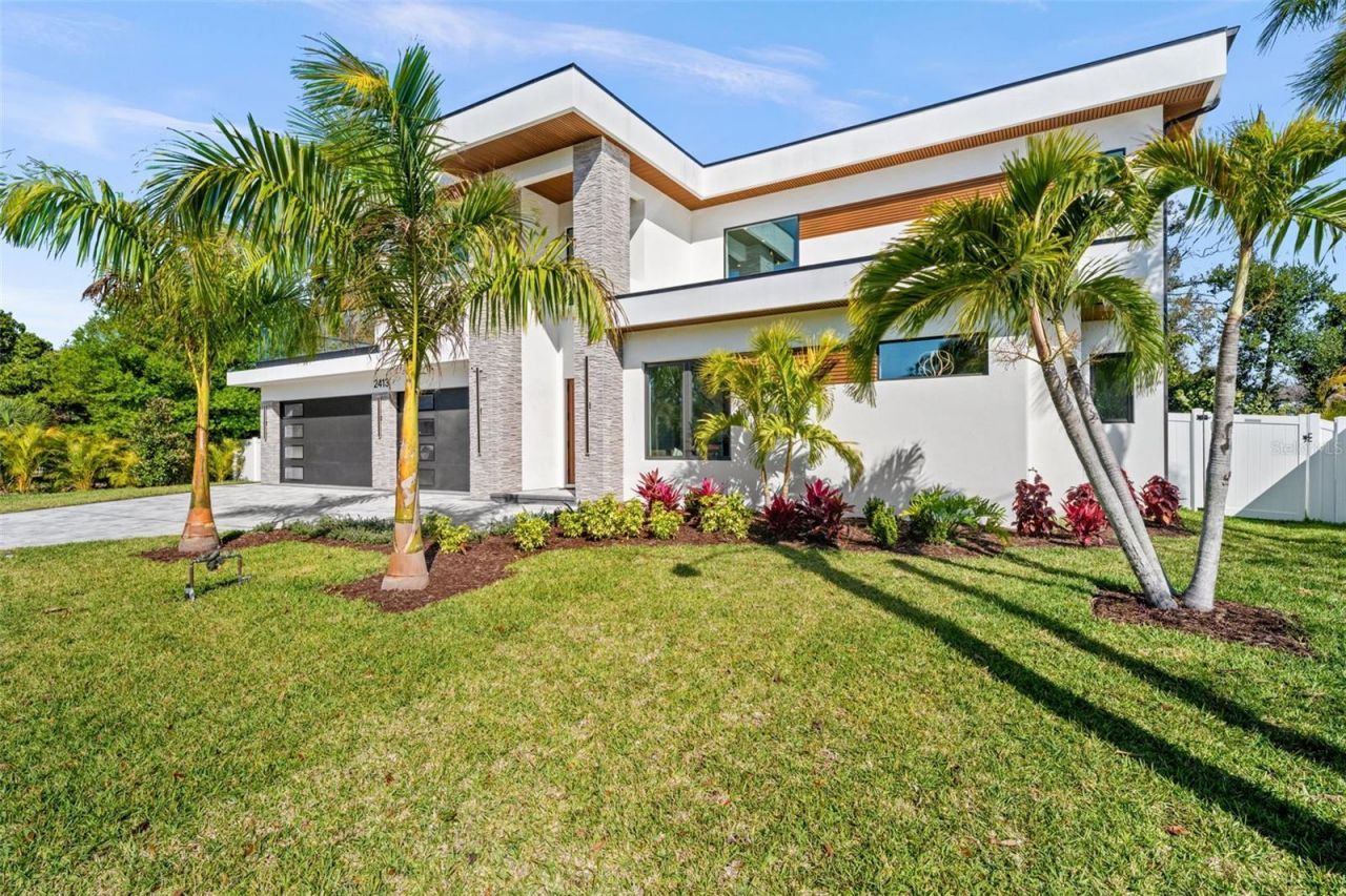 2413 Clematis Street, Sarasota, FL 34239 Photo