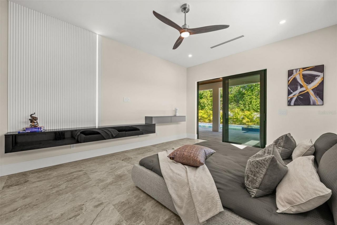 2413 Clematis Street, Sarasota, FL 34239 Photo