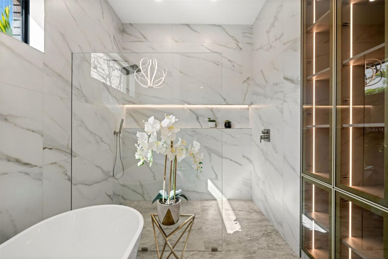 2413 Clematis Street, Sarasota, FL 34239 Photo