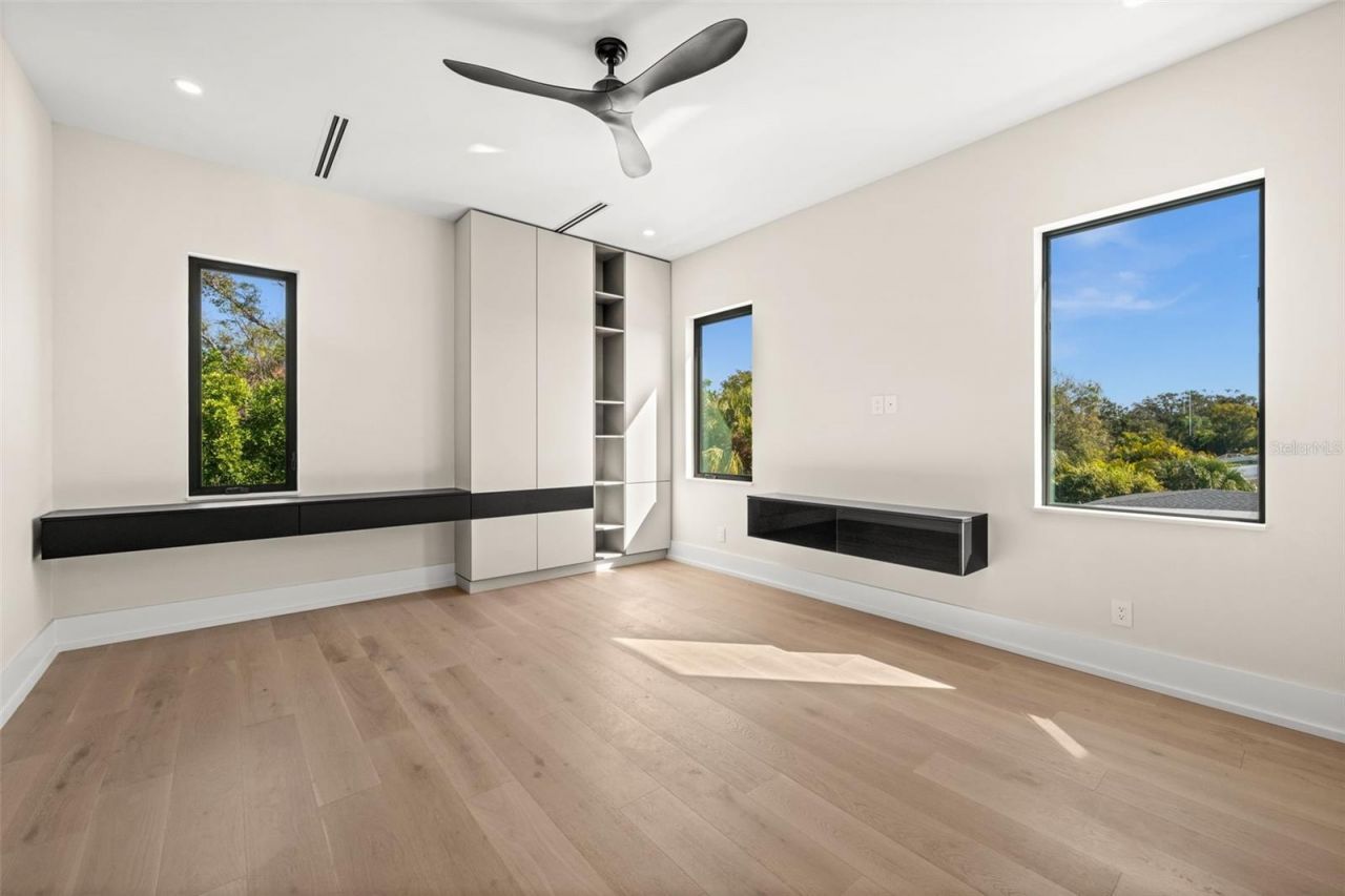 2413 Clematis Street, Sarasota, FL 34239 Photo