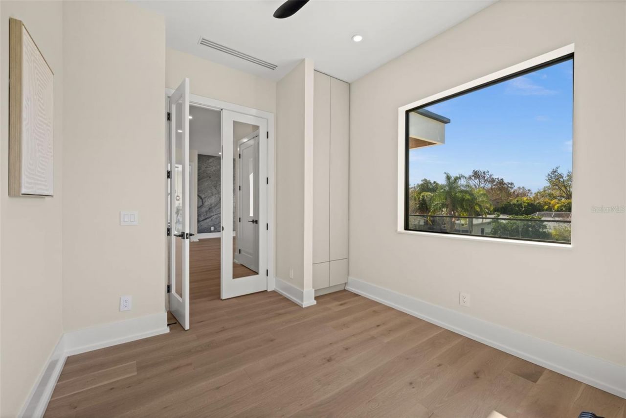 2413 Clematis Street, Sarasota, FL 34239 Photo