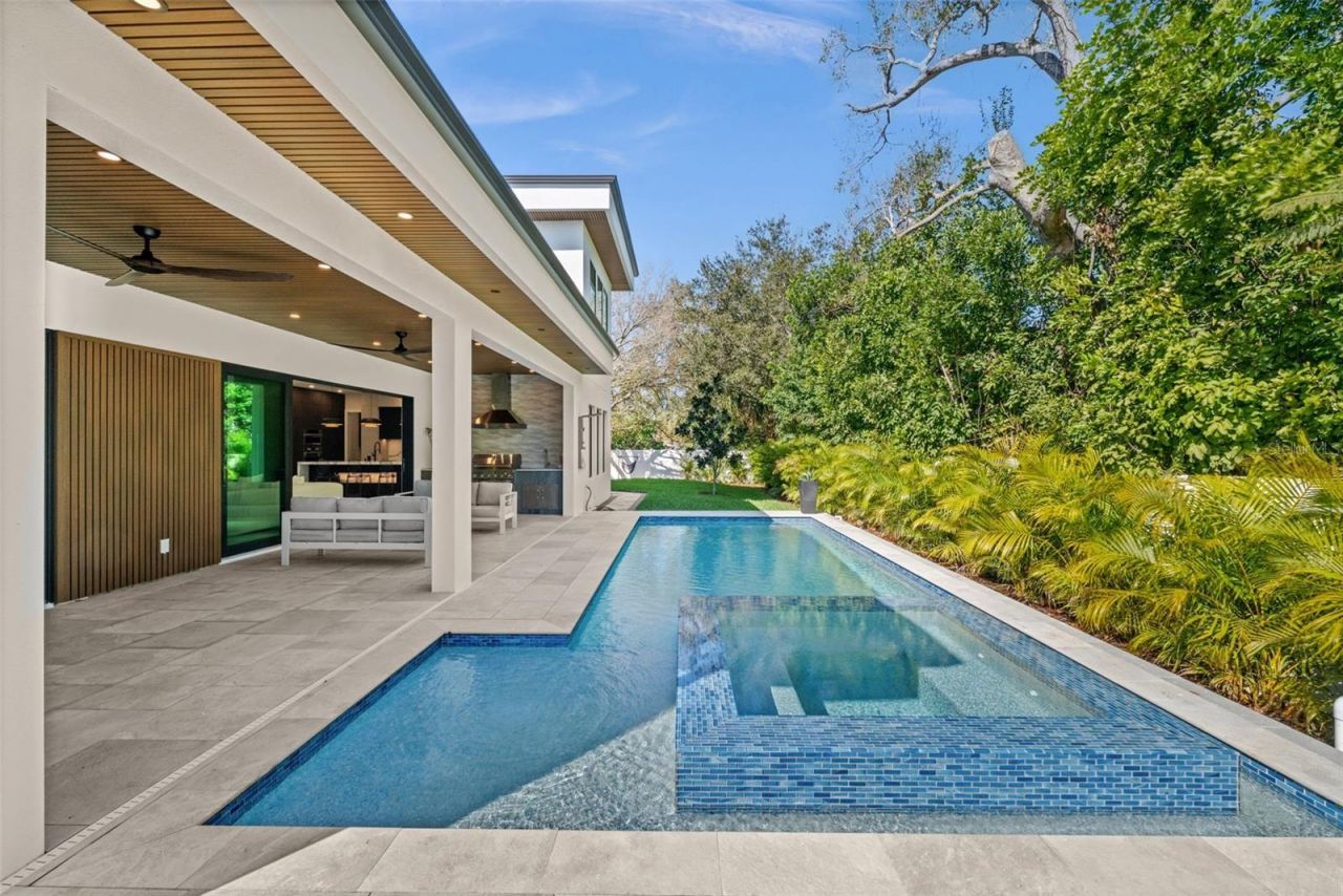 2413 Clematis Street, Sarasota, FL 34239 Photo