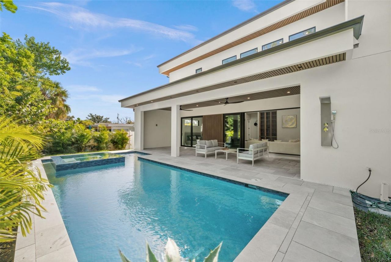 2413 Clematis Street, Sarasota, FL 34239 Photo