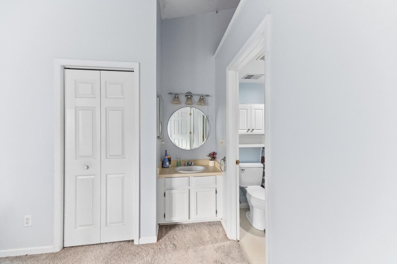 208 Reserve Way Photo 13