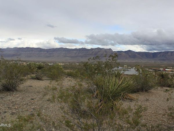 1765 W FORTIFICATION Drive, Unit 736, Meadview, AZ 86444