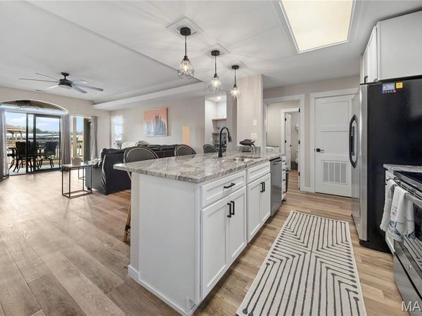 34 Aqua Finn Drive, Unit 1B, Lake Ozark, MO 65049