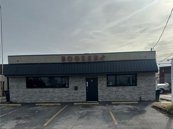 21702 Saint Clair Avenue, Euclid, OH 44117