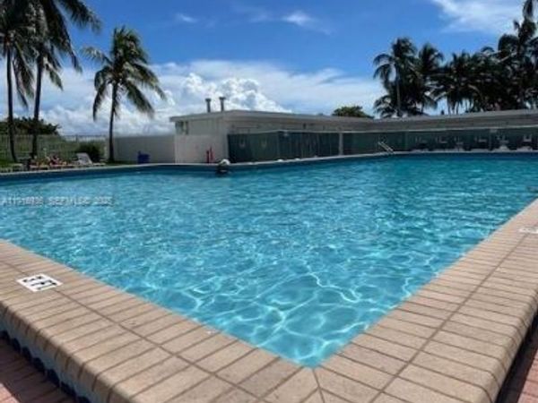 6345 Collins Ave, Unit 614, Miami Beach, FL 33141