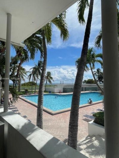 6345 Collins Ave, Unit 614, Miami Beach, FL 33141 Photo