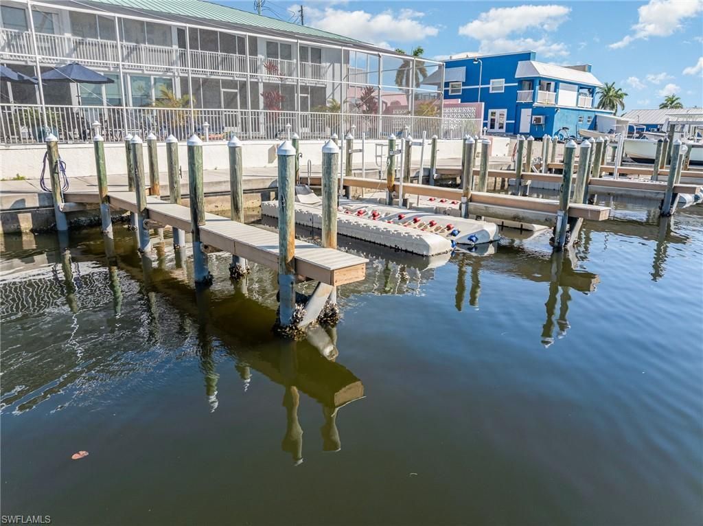 3211 Stringfellow Rd, Unit 104, Saint James City, FL 33956 Photo