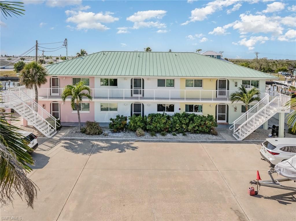 3211 Stringfellow Rd, Unit 104, Saint James City, FL 33956 Photo