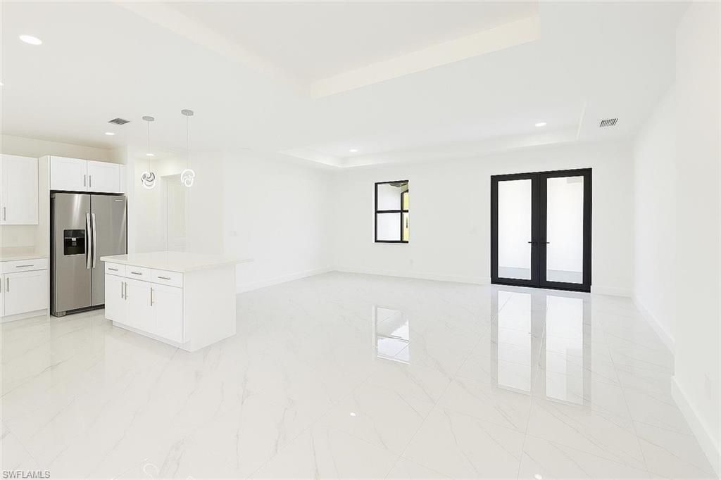 672 Nimitz Blvd, Lehigh Acres, FL 33974 Photo