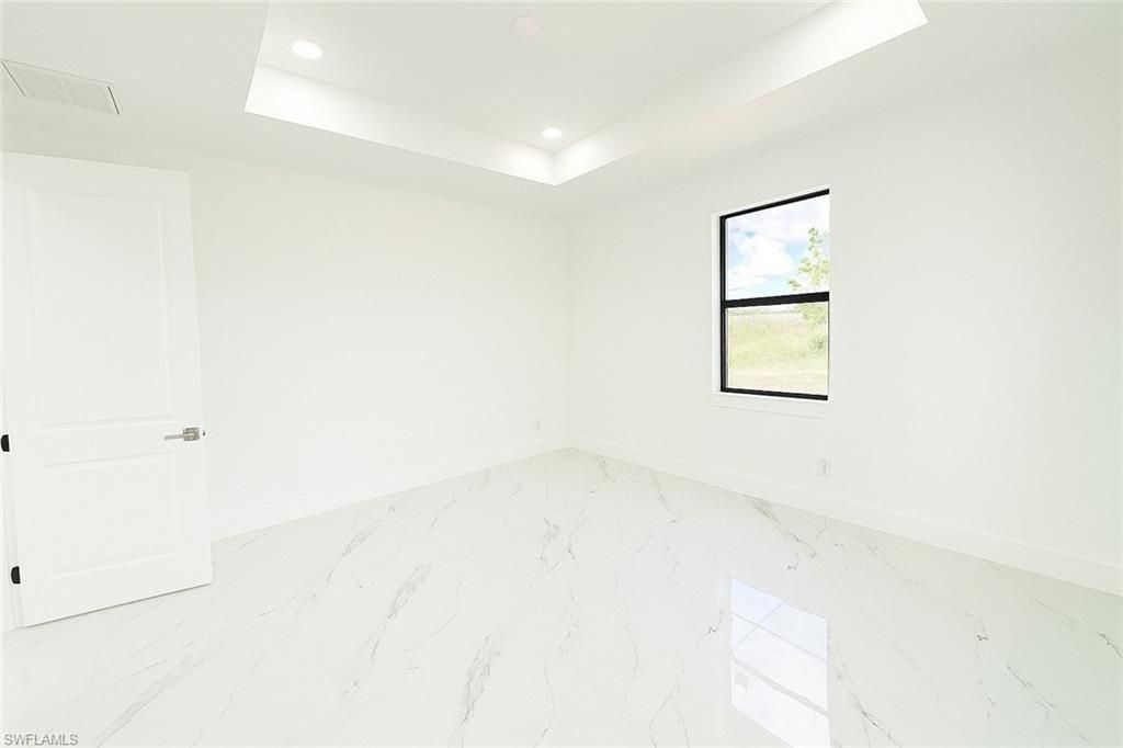 672 Nimitz Blvd, Lehigh Acres, FL 33974 Photo