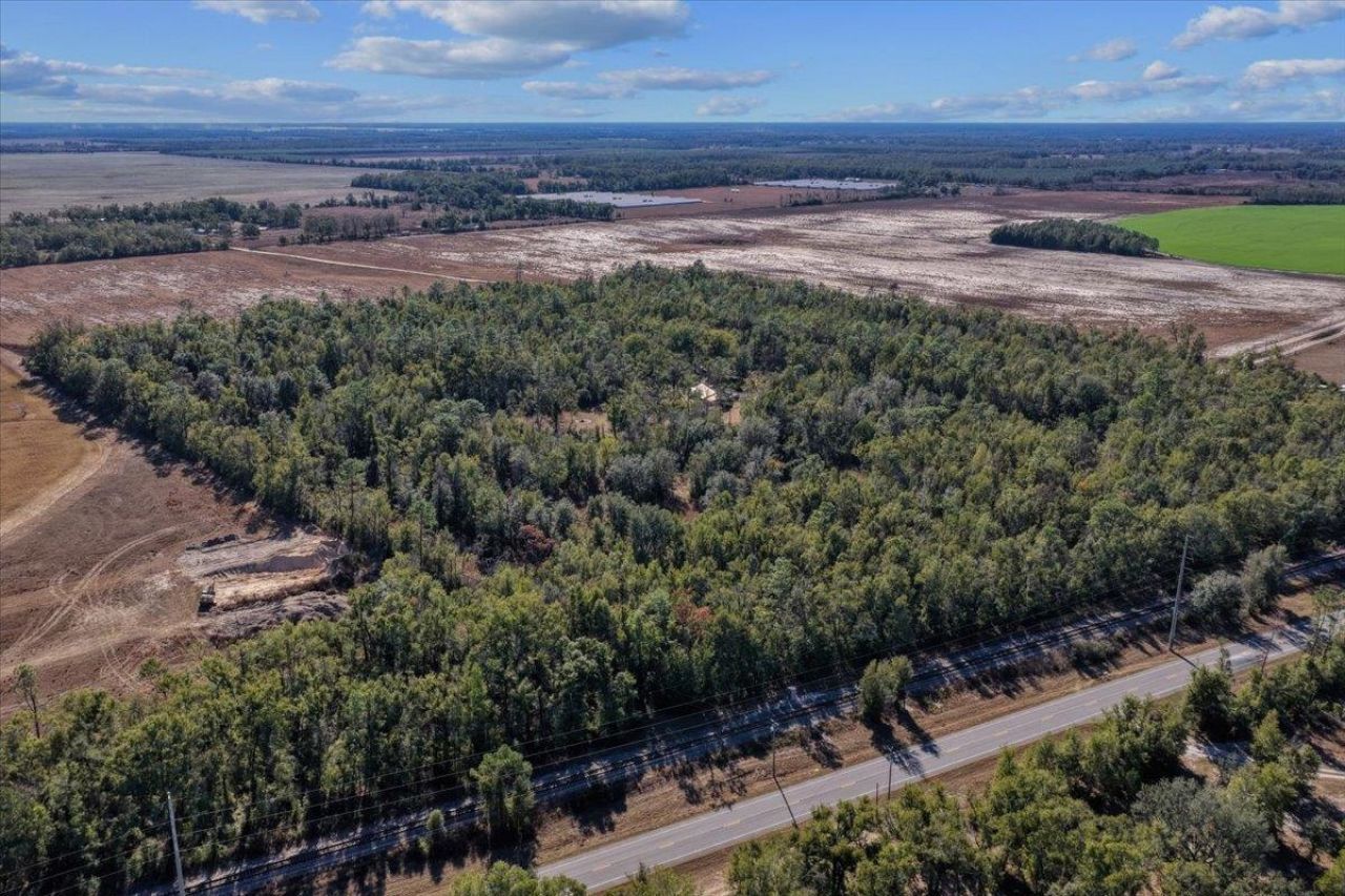 0 SE Camelot Way , Lee, FL 32059 Photo