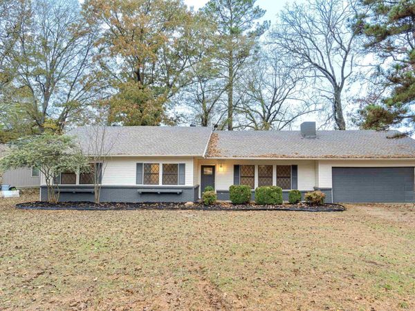 4 Beechwood DR, Cabot, AR 72023