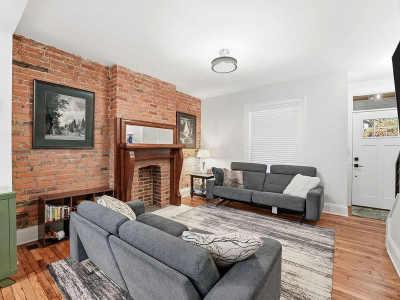 395 W 2nd Avenue, Columbus, OH 43201 Photo 8