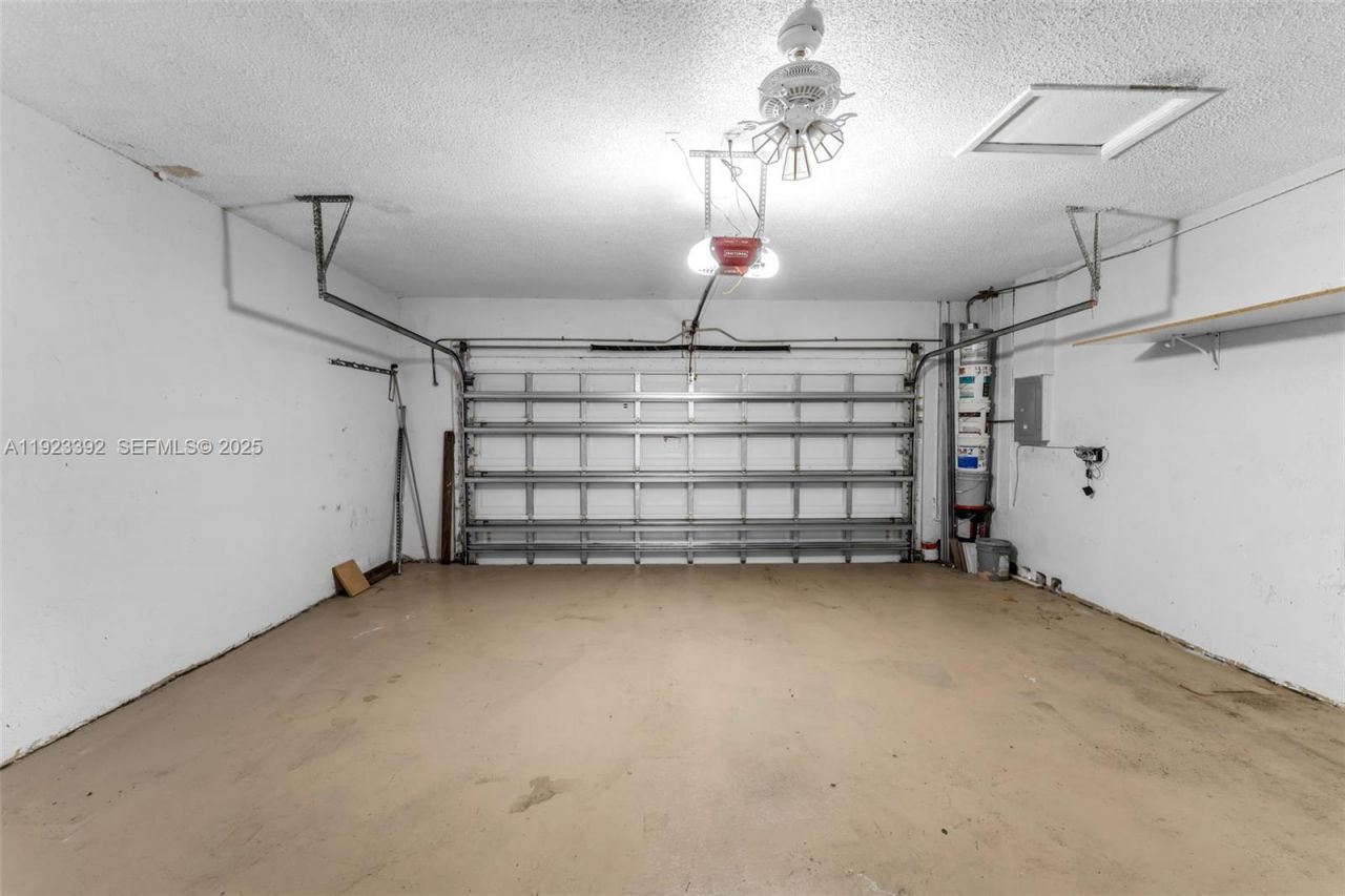 2110 NW 190th Ave, Pembroke Pines, FL 33029 Photo