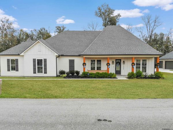 13344 Delaune Rd, Gonzales, LA 70737