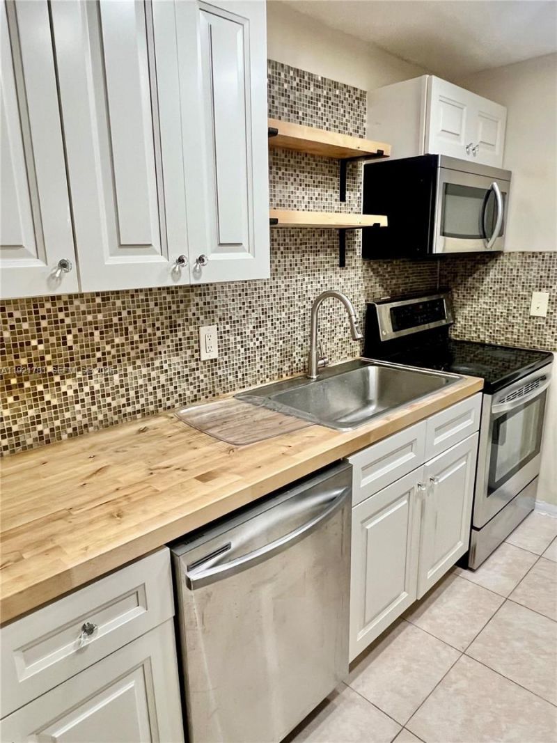 1631 NW 46th Ave, Unit 119, Lauderhill, FL 33313 Photo