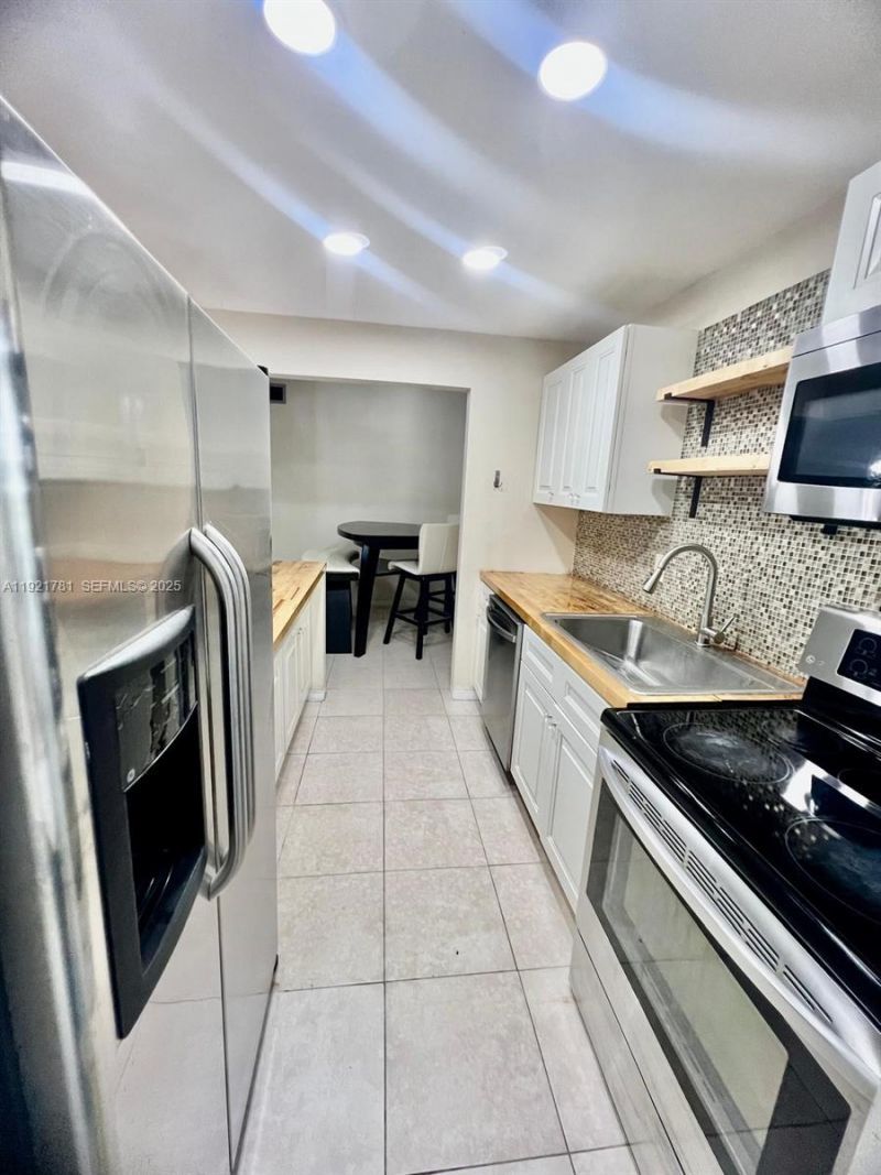 1631 NW 46th Ave, Unit 119, Lauderhill, FL 33313 Photo