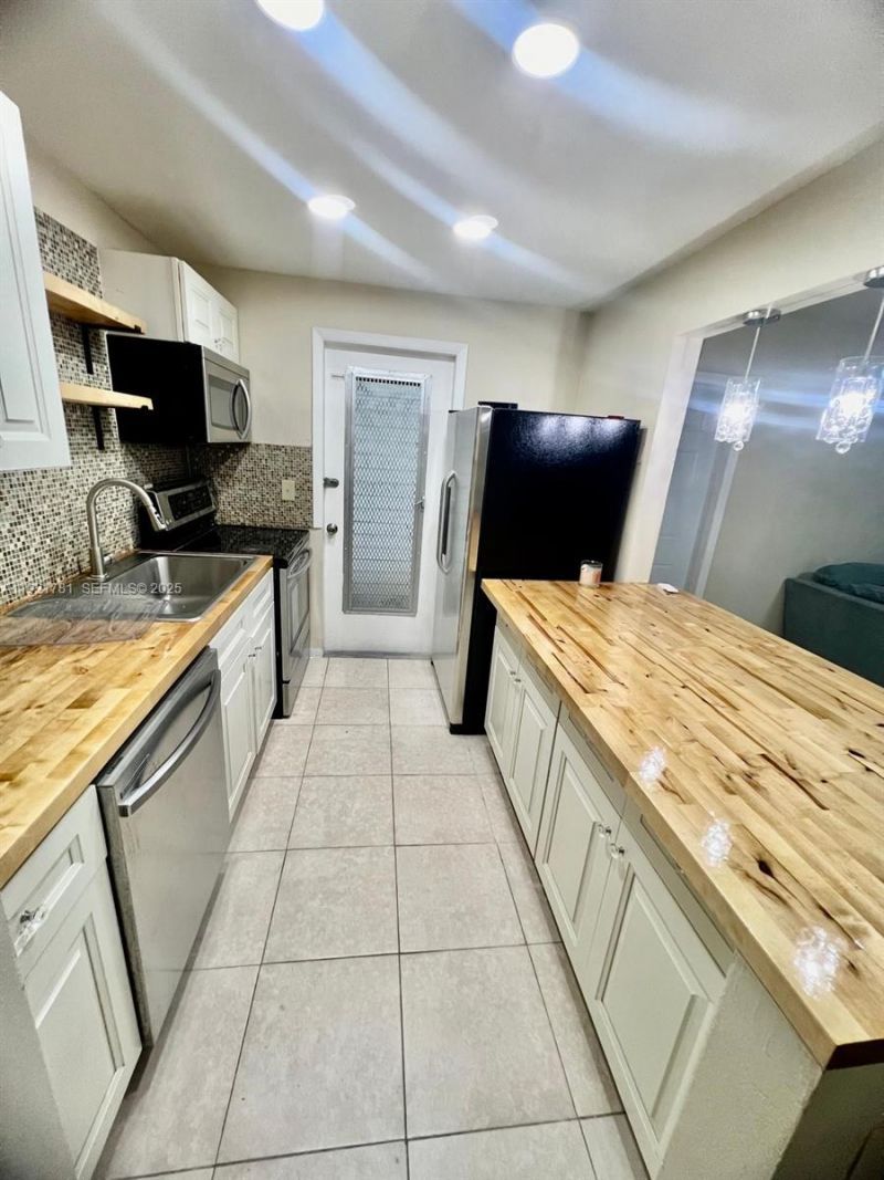 1631 NW 46th Ave, Unit 119, Lauderhill, FL 33313 Photo