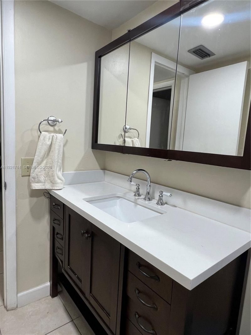 1631 NW 46th Ave, Unit 119, Lauderhill, FL 33313 Photo