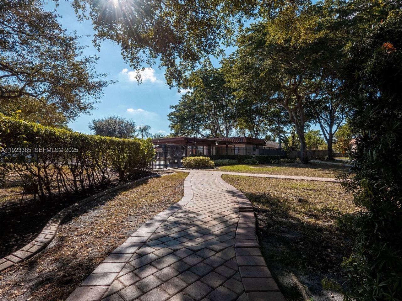 15801 W Waterside Cir, Unit 104, Sunrise, FL 33326 Photo