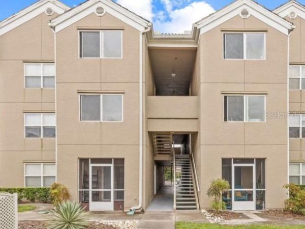 15215 AMBERLY DRIVE, Unit 1002, TAMPA, FL 33647