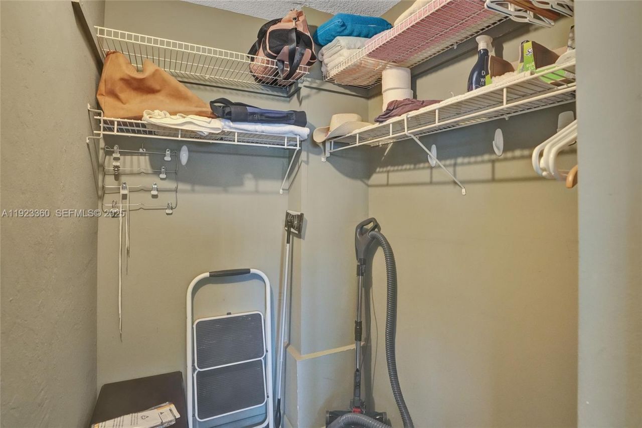 5100 Dupont Blvd, Unit 6M, Fort Lauderdale, FL 33308 Photo