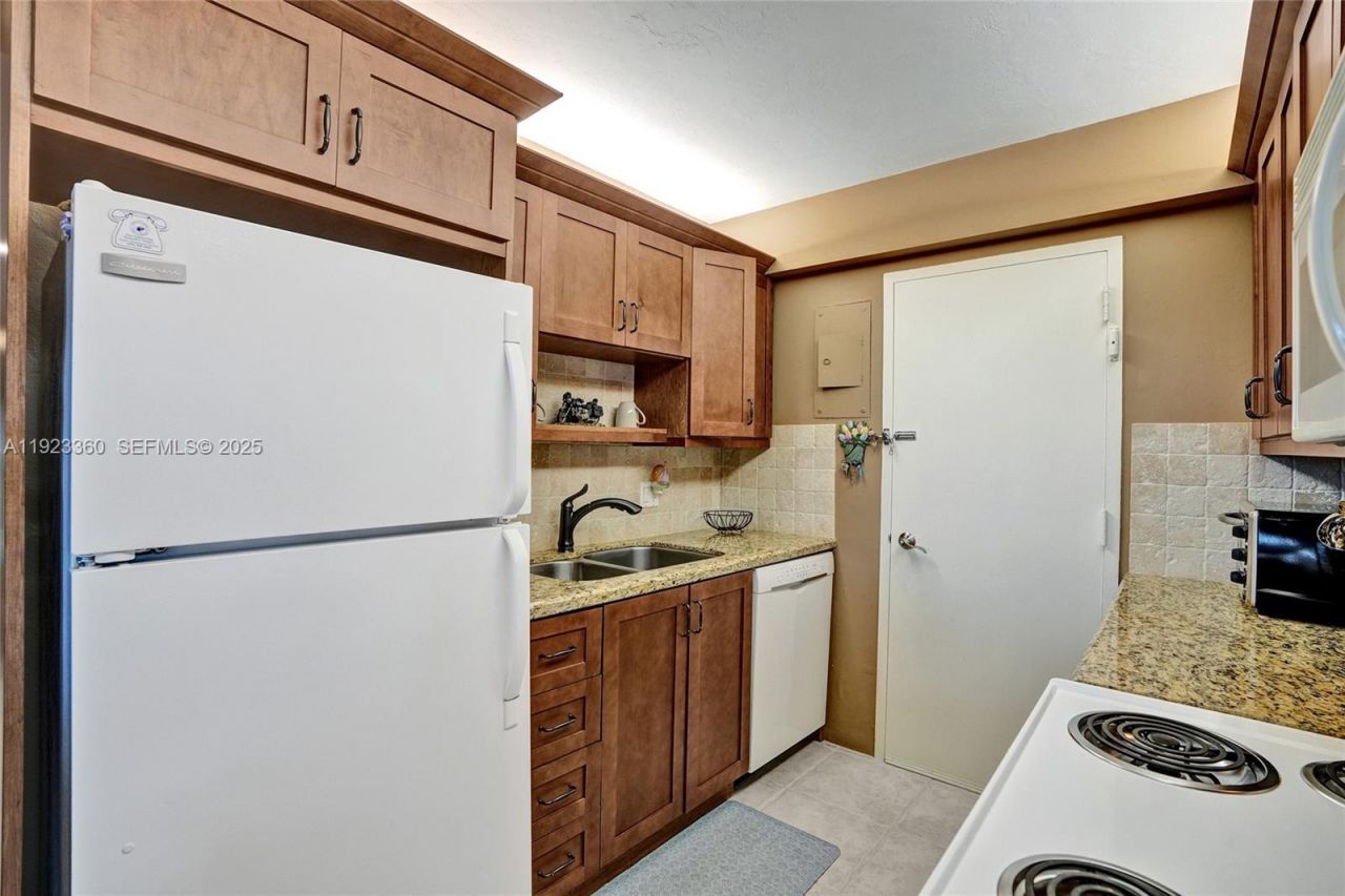 5100 Dupont Blvd, Unit 6M, Fort Lauderdale, FL 33308 Photo