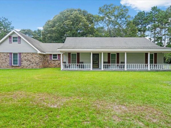 7585 Mississippi 35, Bassfield, MS 39421