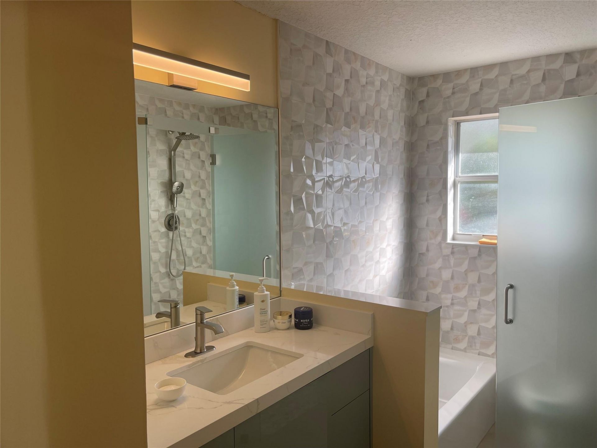 139 NW 72nd Avenue, Plantation, FL 33317 Photo