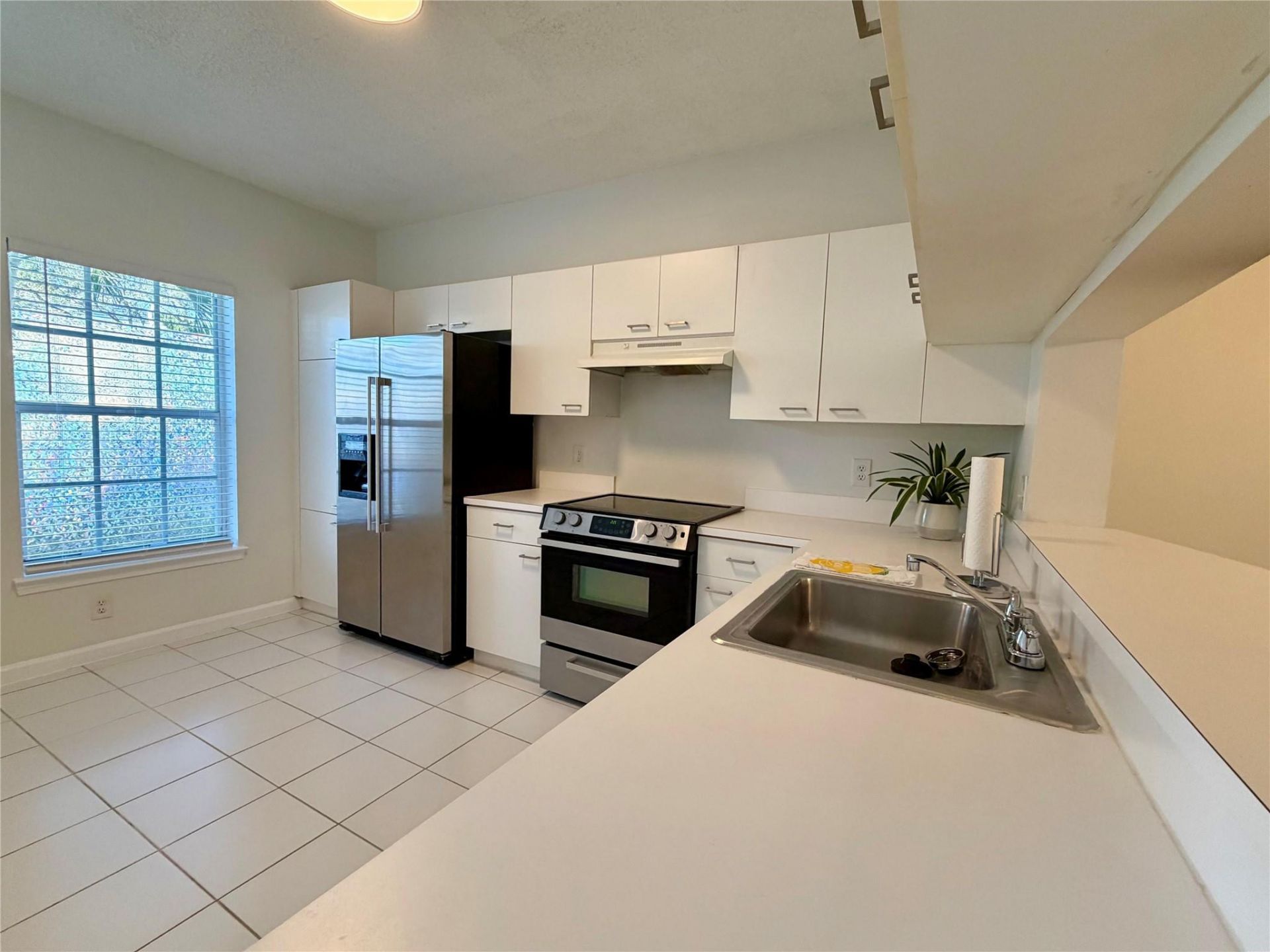 9914 NW 56th Place, Coral Springs, FL 33076 Photo