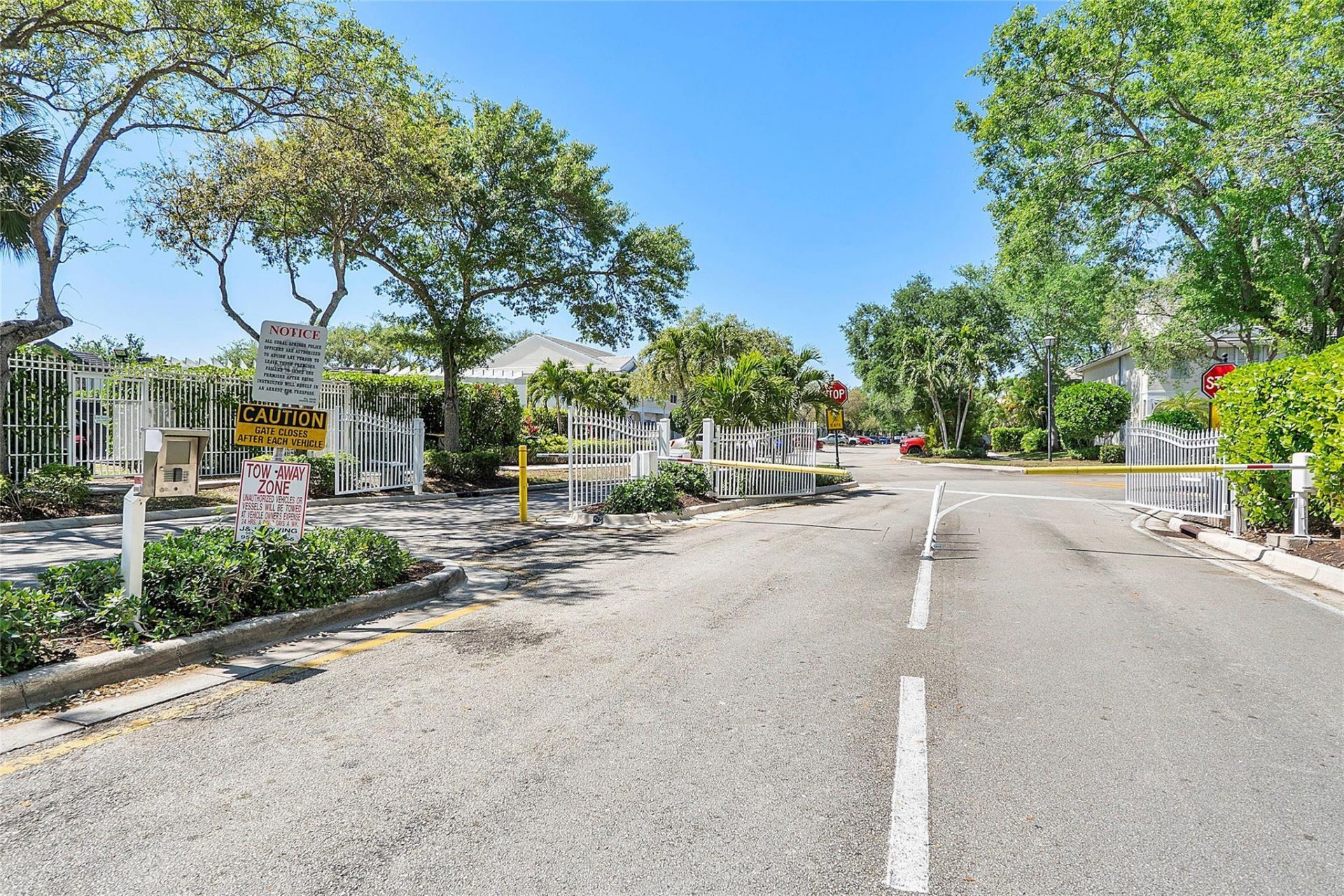 9914 NW 56th Place, Coral Springs, FL 33076 Photo