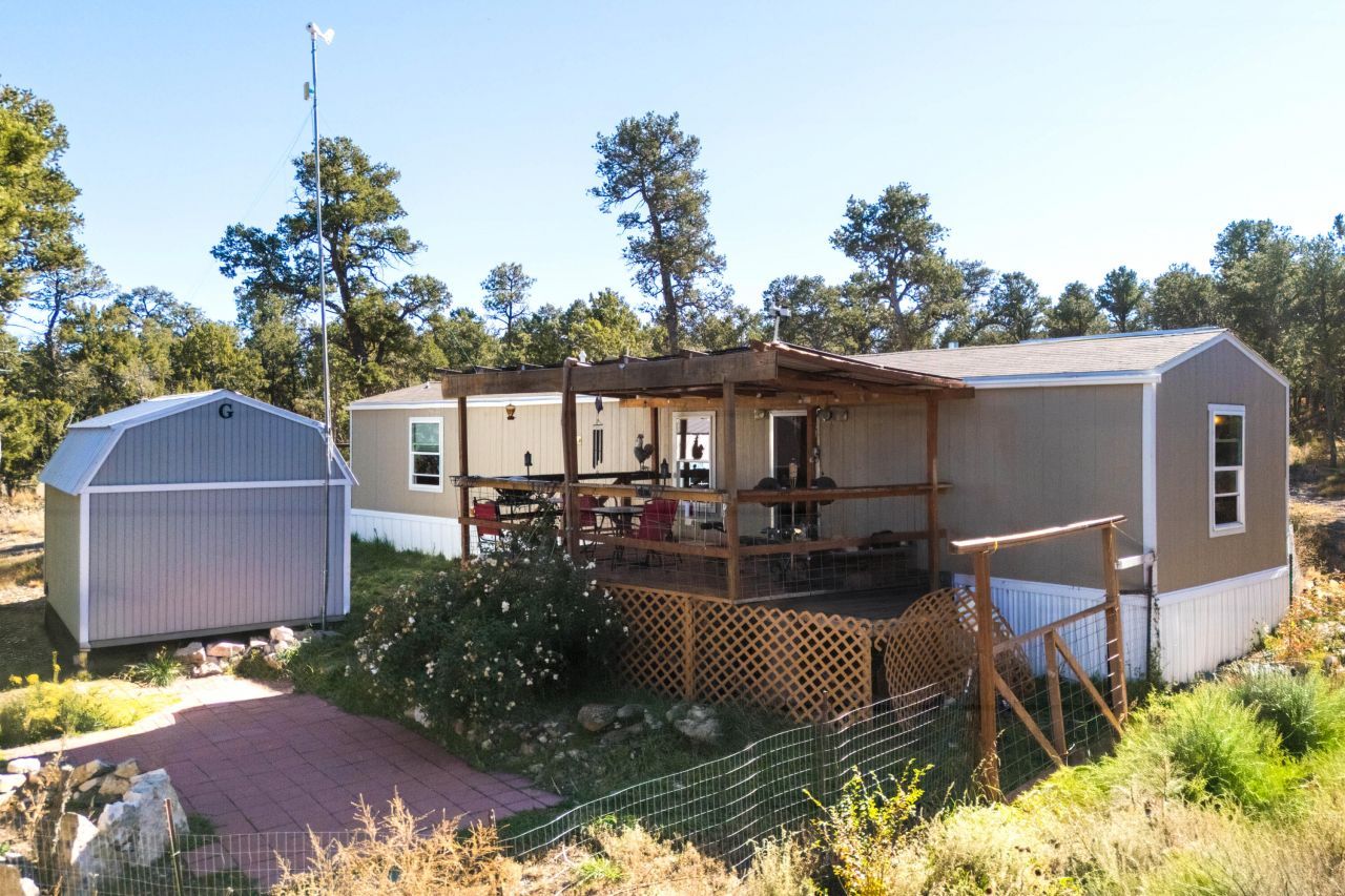 147 McComb Road Edgewood, NM 87015