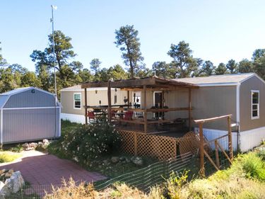 147 McComb Road, Edgewood, NM 87015