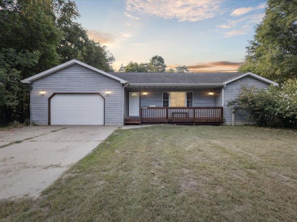 1315 N Fitzgerald Avenue, Hesperia, MI 49421