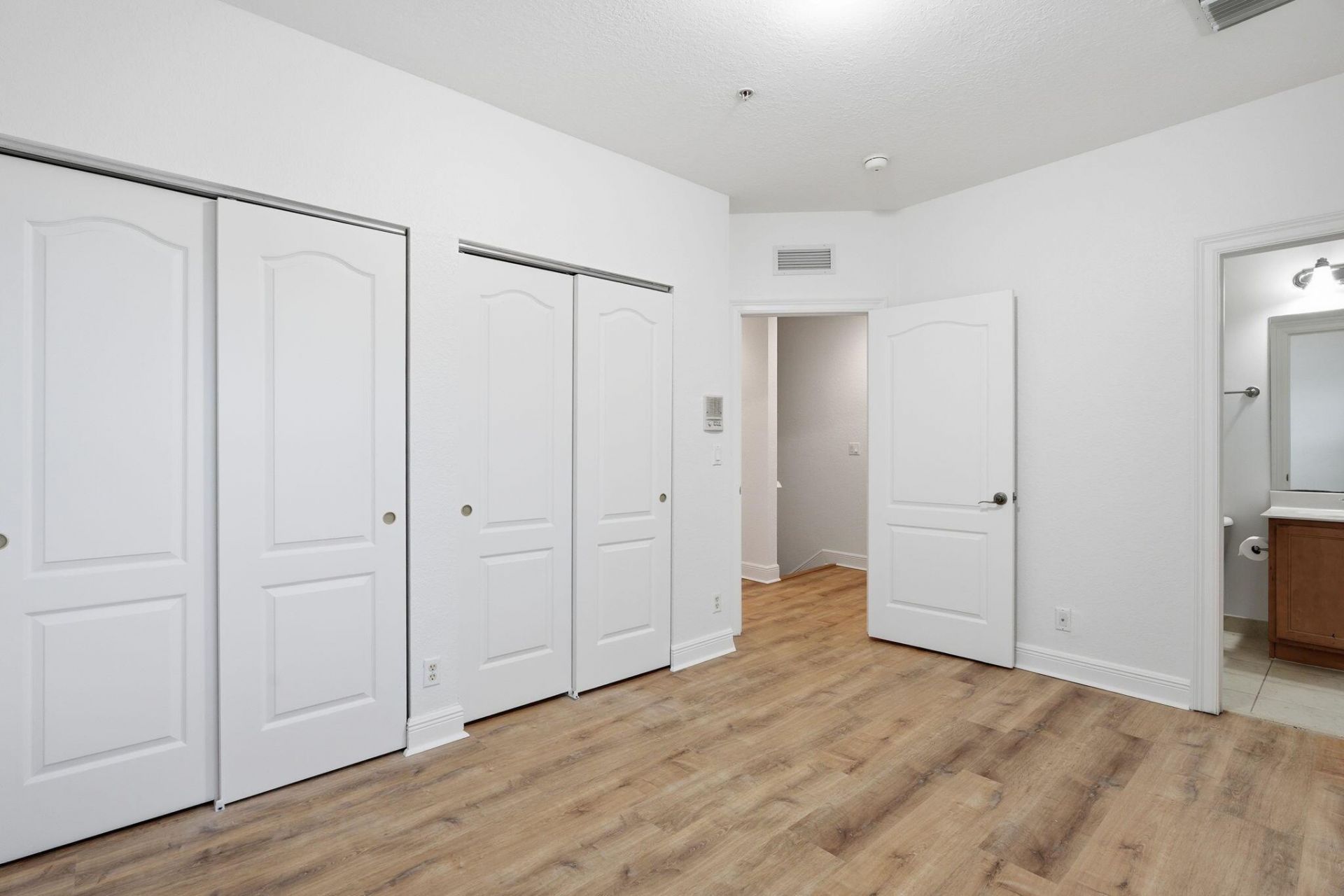 531 S Federal Highway, Unit 14, Lake Worth Beach, FL 33460 Photo