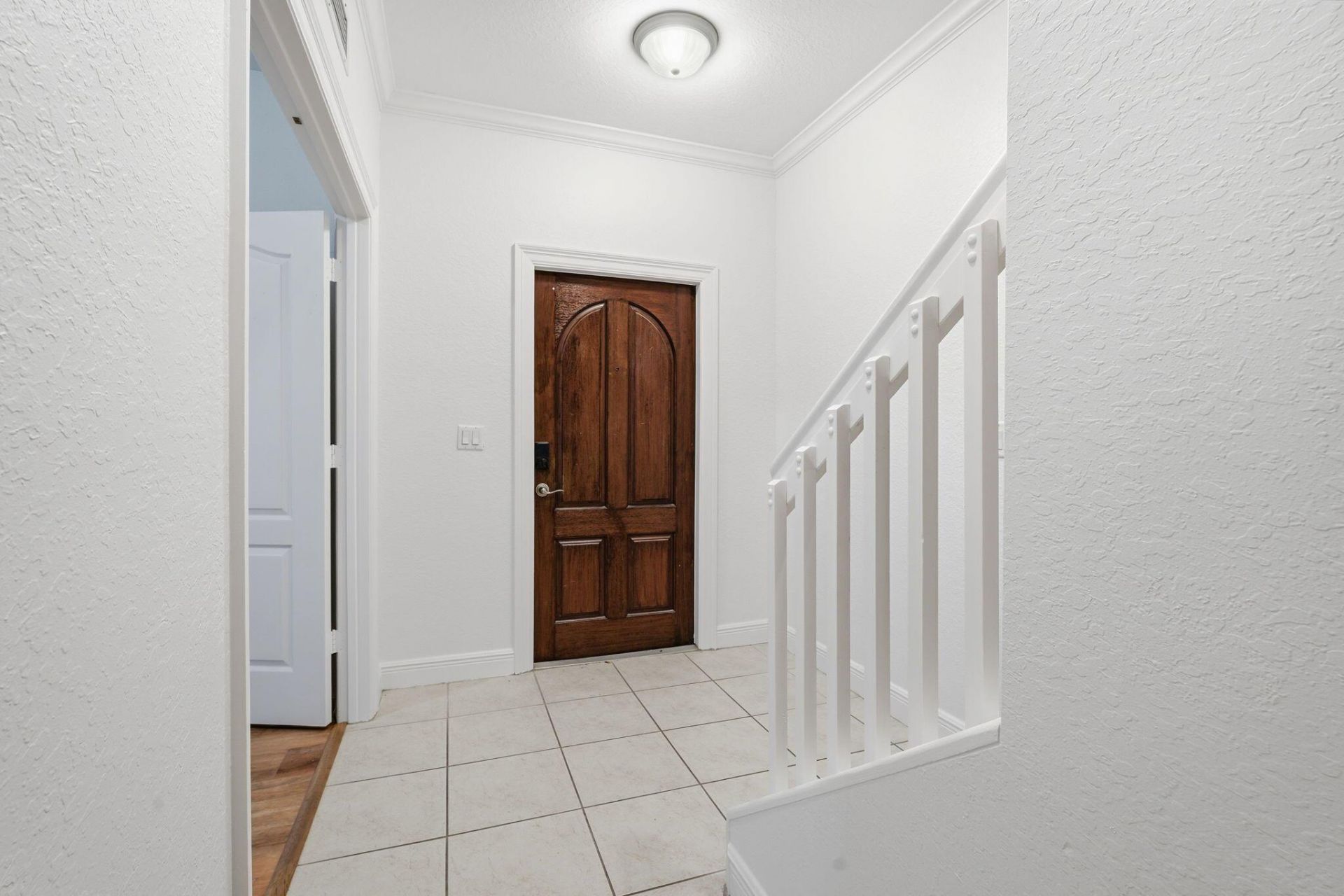 531 S Federal Highway, Unit 14, Lake Worth Beach, FL 33460 Photo