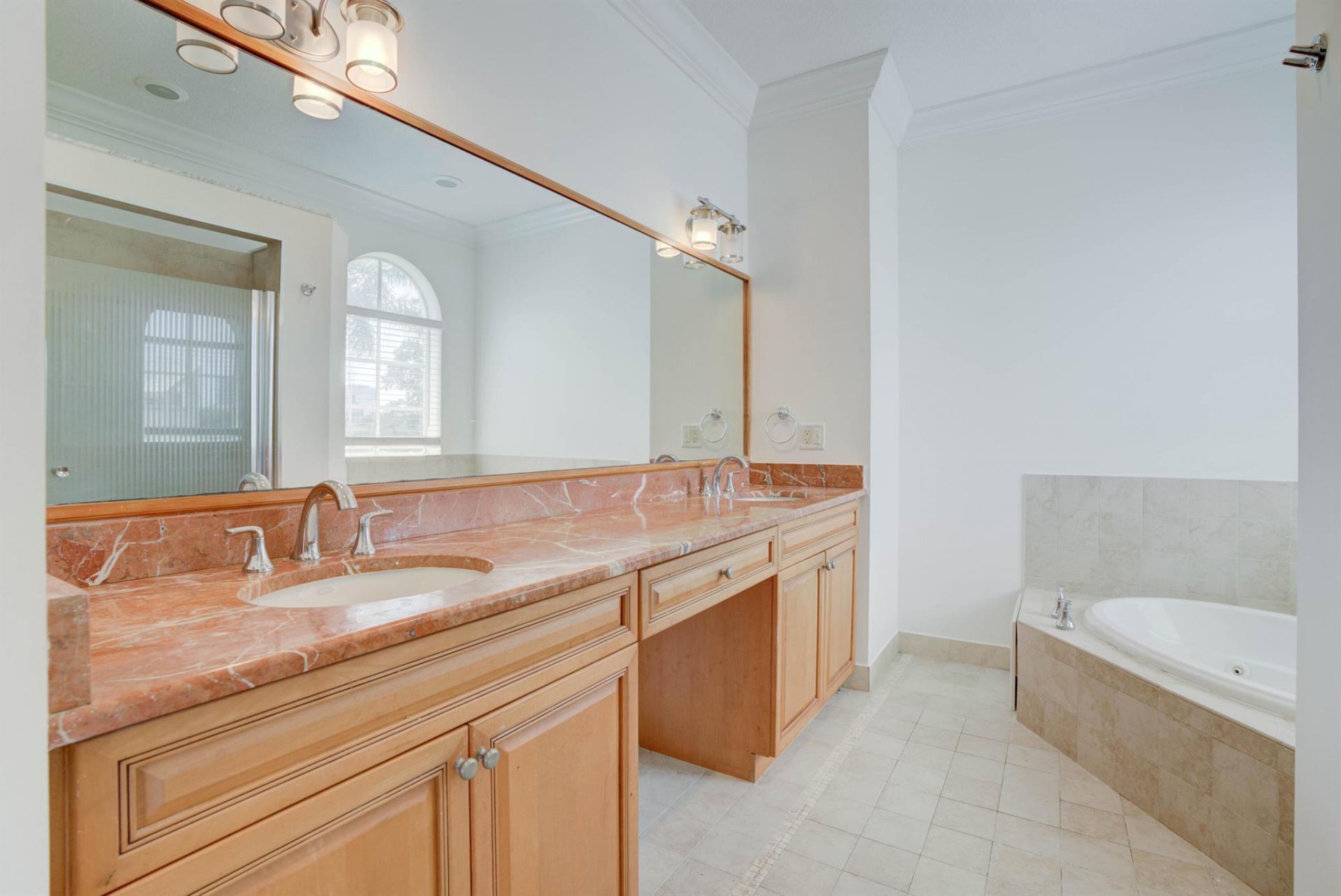 1950 Presidential Way, Unit 10, West Palm Beach, FL 33401 Photo