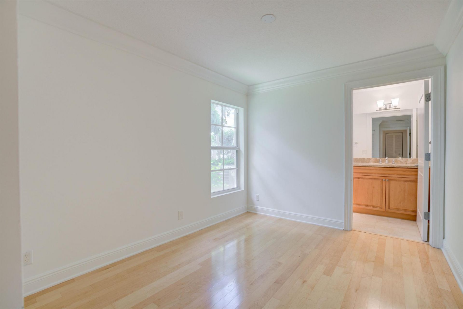 1950 Presidential Way, Unit 10, West Palm Beach, FL 33401 Photo