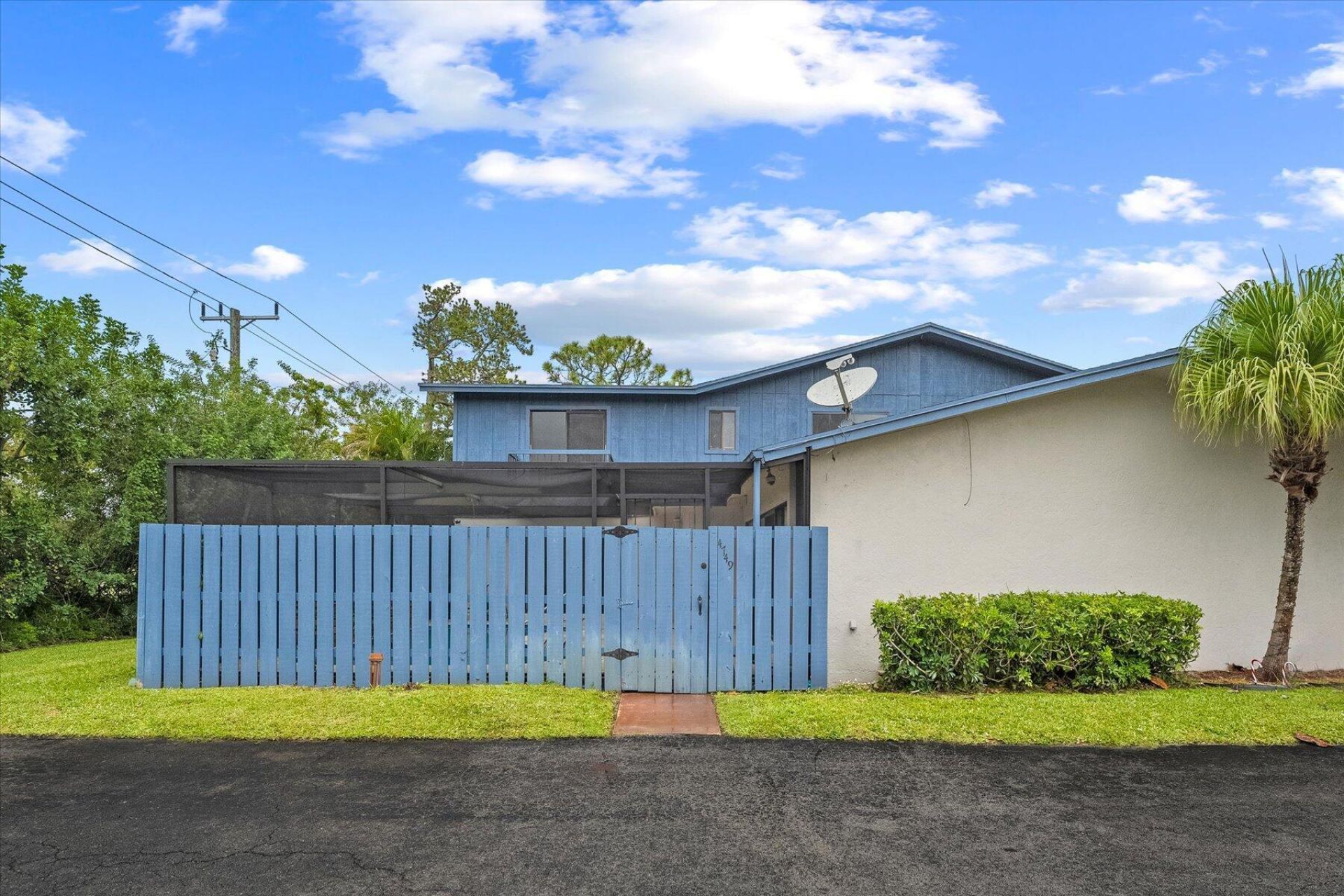 4749 Holly Lake Drive, Lake Worth, FL 33463 Main Photo