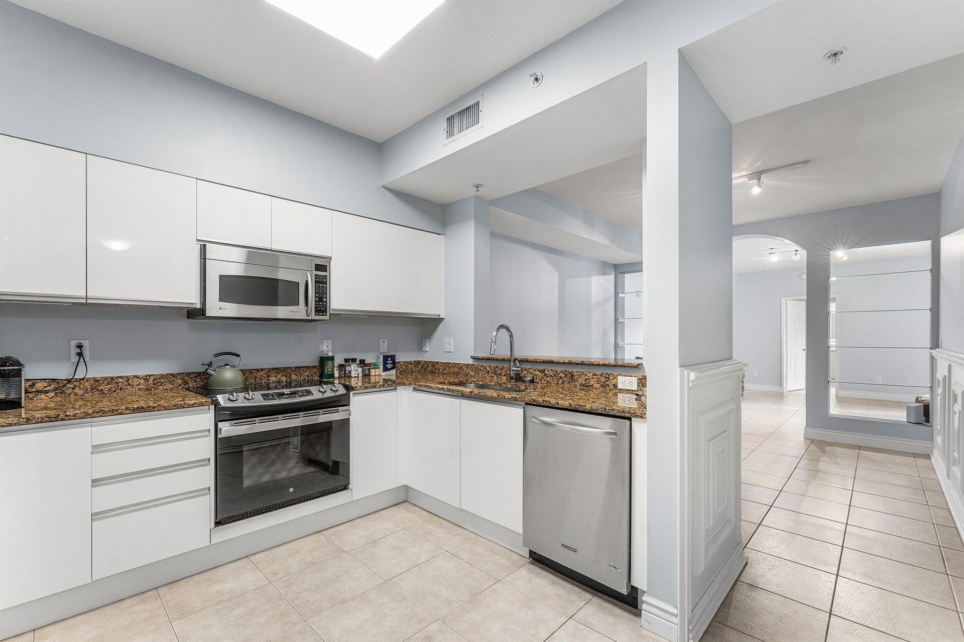 233 S Federal Highway, Unit 308, Boca Raton, FL 33432 Photo