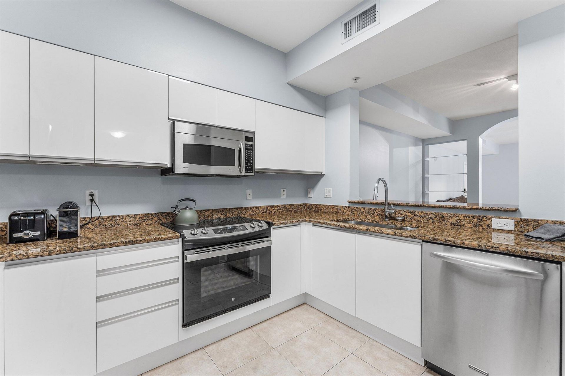 233 S Federal Highway, Unit 308, Boca Raton, FL 33432 Photo