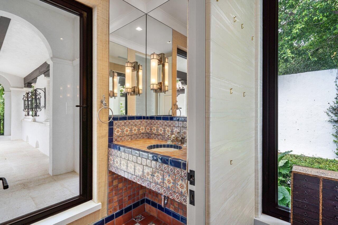 12 Lagomar Road, Palm Beach, FL 33480 Photo