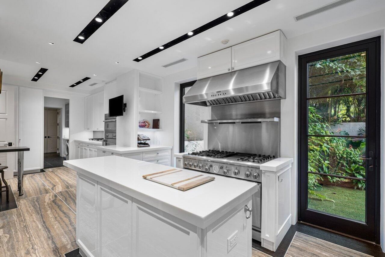 12 Lagomar Road, Palm Beach, FL 33480 Photo