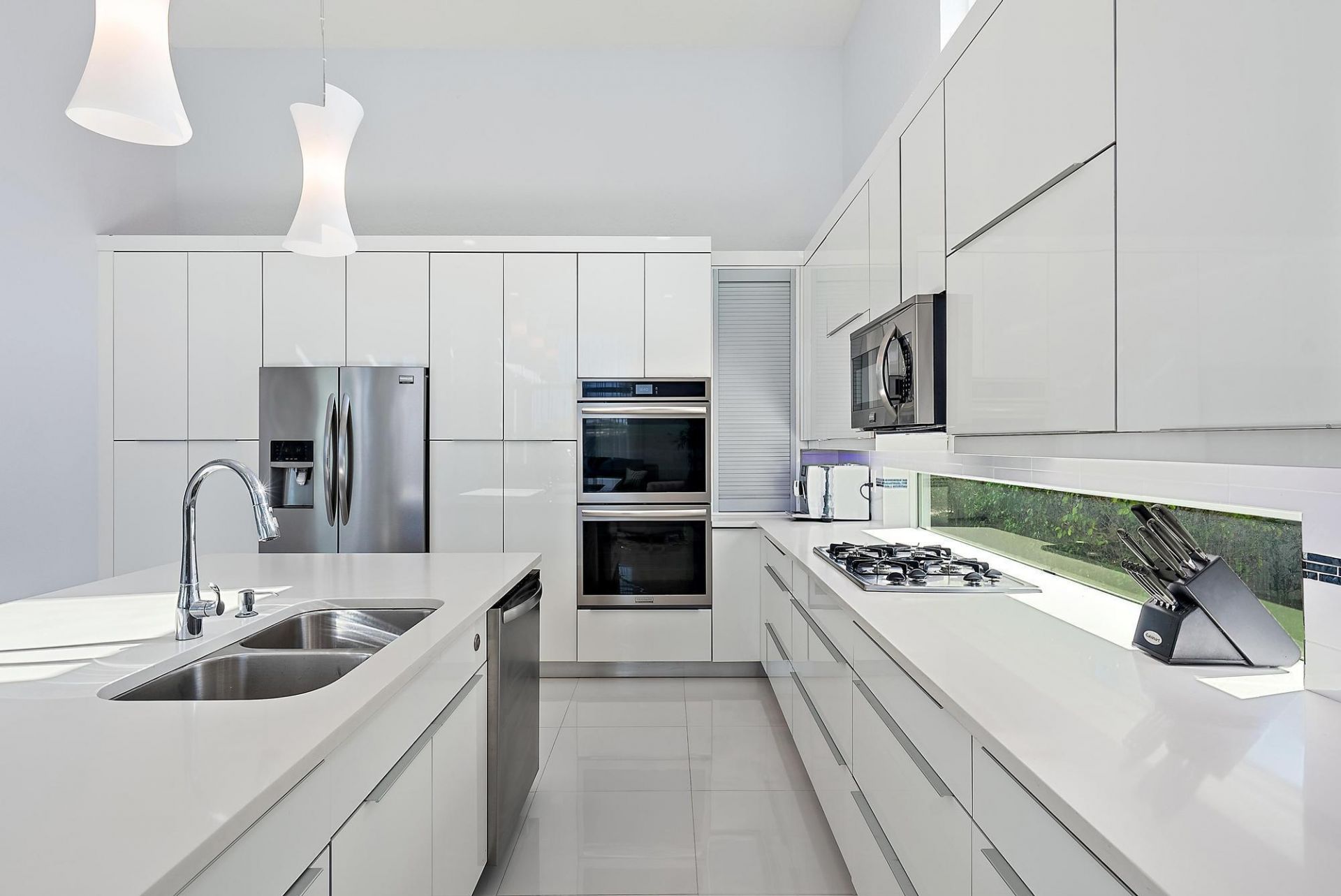 8988 Lakes Boulevard, West Palm Beach, FL 33412 Photo