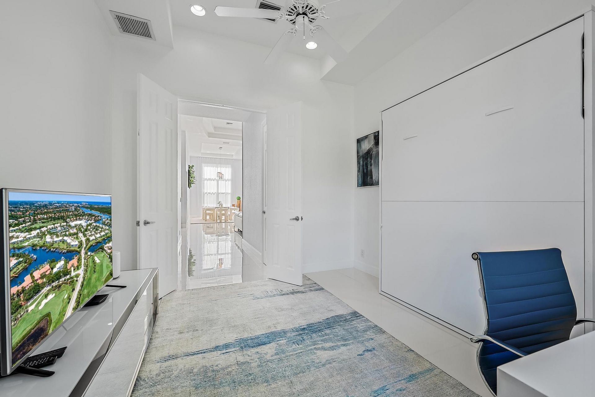 8988 Lakes Boulevard, West Palm Beach, FL 33412 Photo