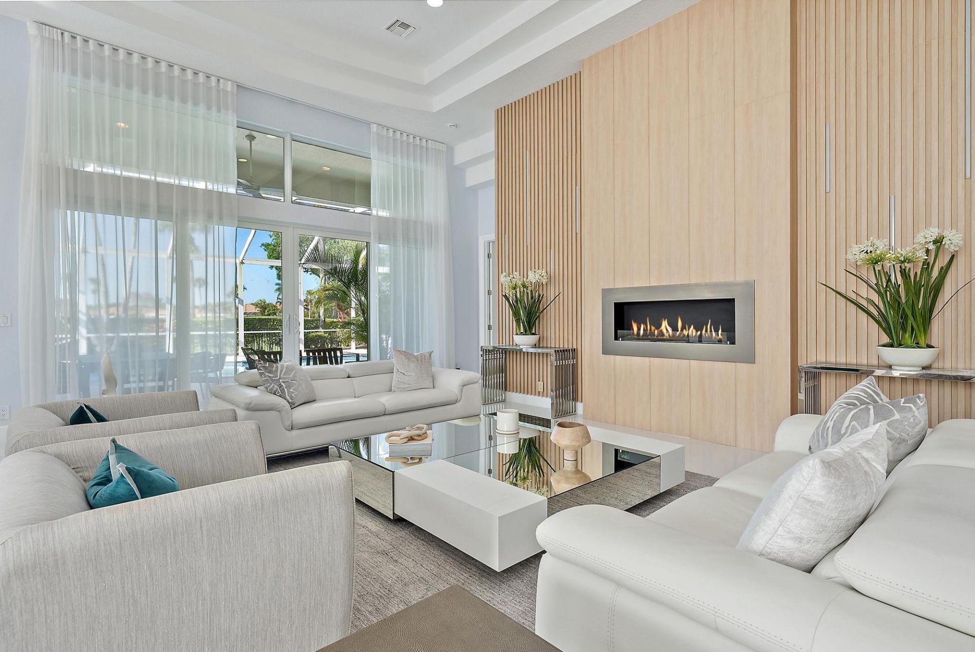 8988 Lakes Boulevard, West Palm Beach, FL 33412 Photo