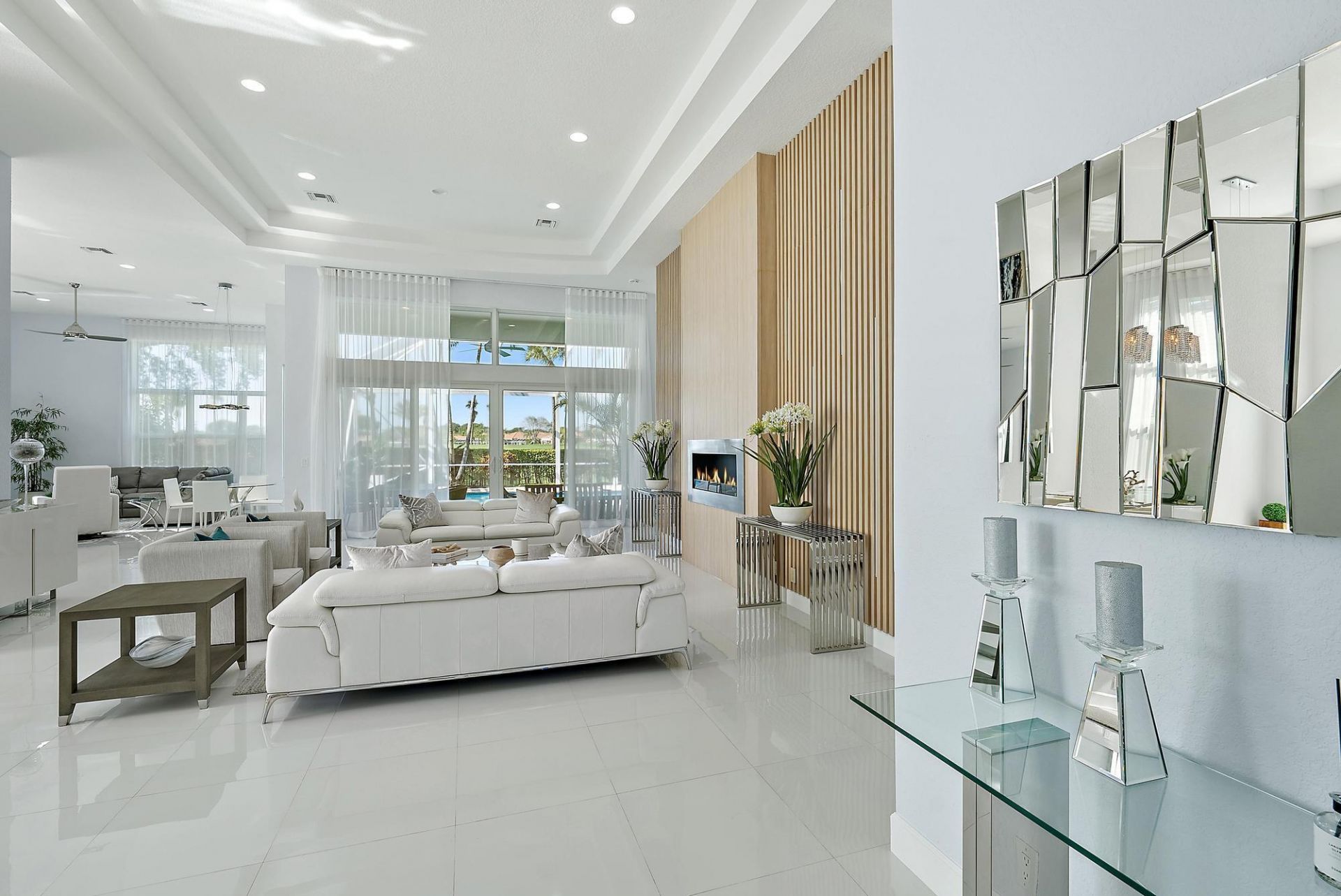 8988 Lakes Boulevard, West Palm Beach, FL 33412 Photo